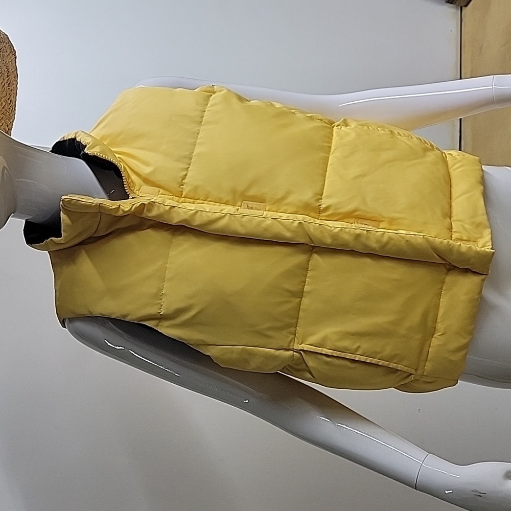 Vintage Gap 1999 The Warmest Vest Down Puffer Vest in Yellow Size Medium